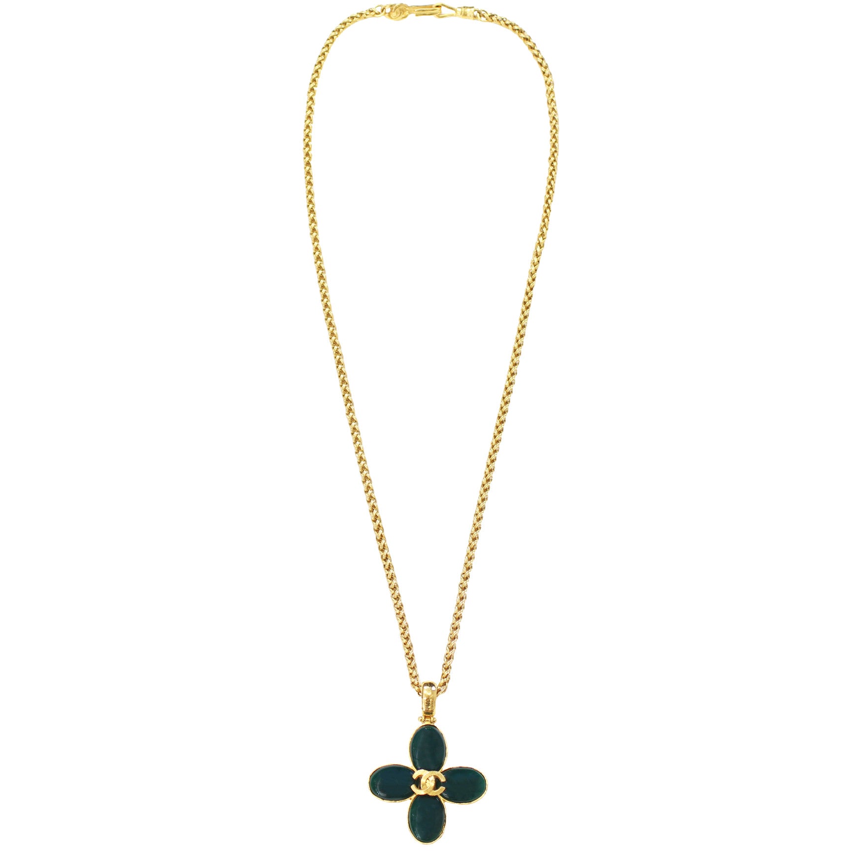 希少✨CHANEL Necklace Clover Vintage CC' Lucky Clover Necklace | Authentic & Vintage | ReSee