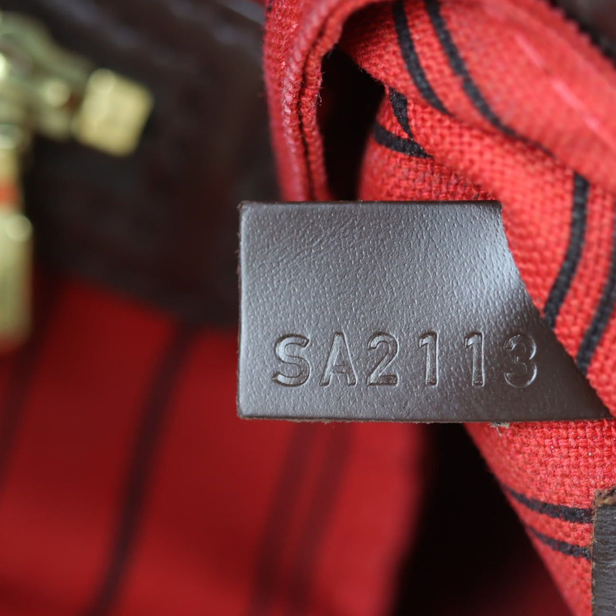 Louis Vuitton Neverfull MM Damier Ebene Date code
