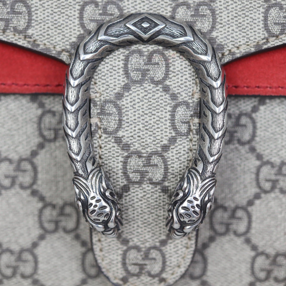 Gucci Dionysus GG Supreme Mini Hardware
