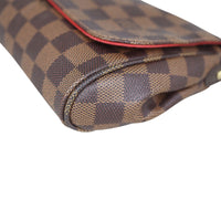 Louis Vuitton Favorite MM Damier Ebene Corner
