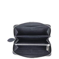 Louis Vuitton Zippy Wallet Mahina Whole interior
