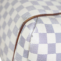 Louis Vuitton Totally MM Damier Azur  Corner close up