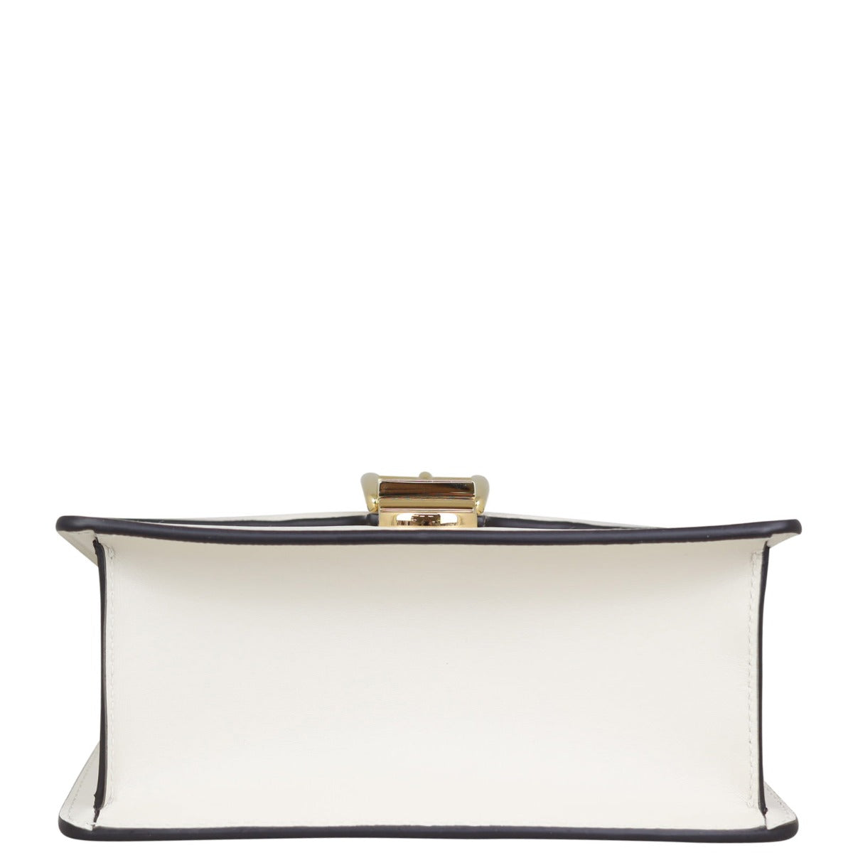 Gucci Sylvie Mini Chain Bag Base