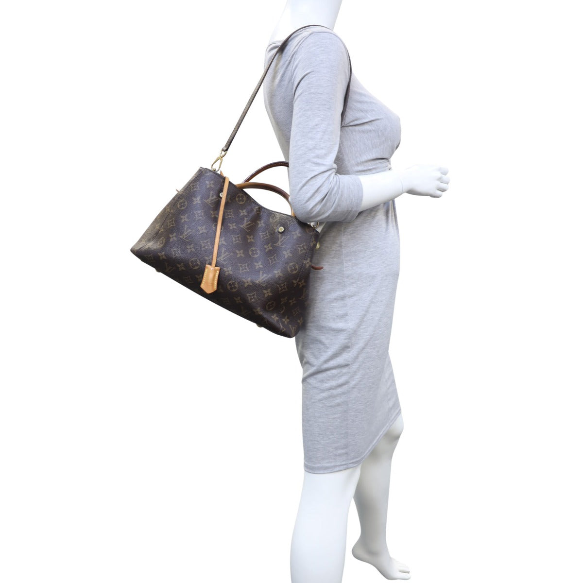 Louis Vuitton Montaigne MM Monogram Mannequin
