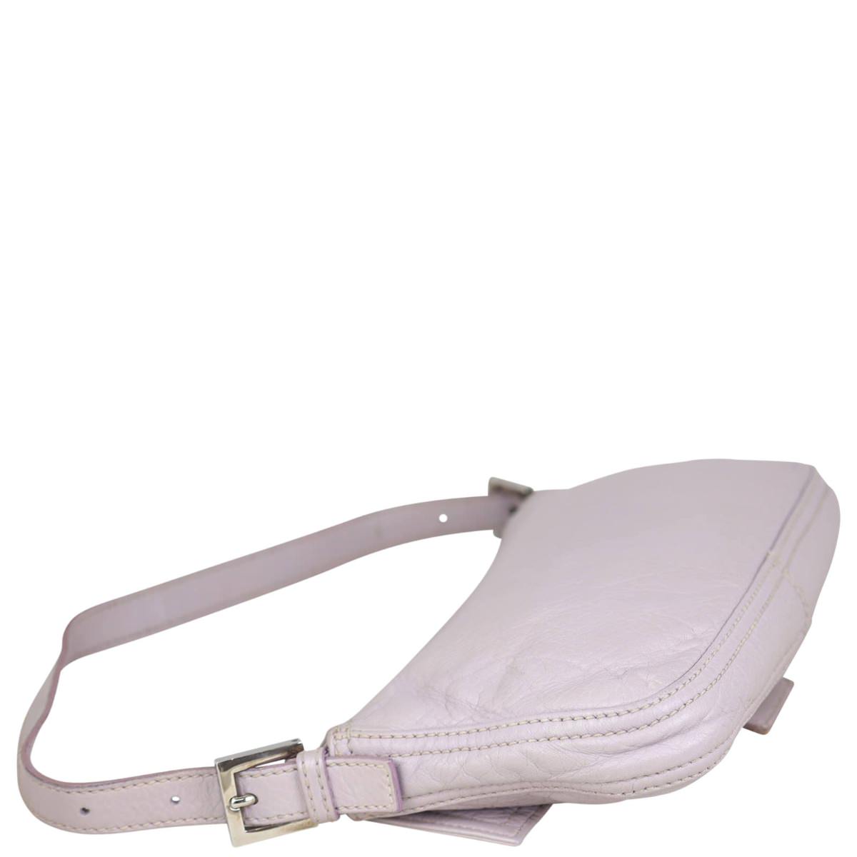 Fendi Baguette Bag Corner Distance