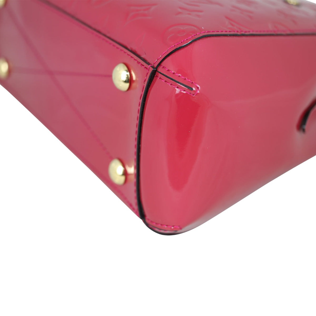 Louis Vuitton Montaigne BB Monogram Vernis Corner Closeup