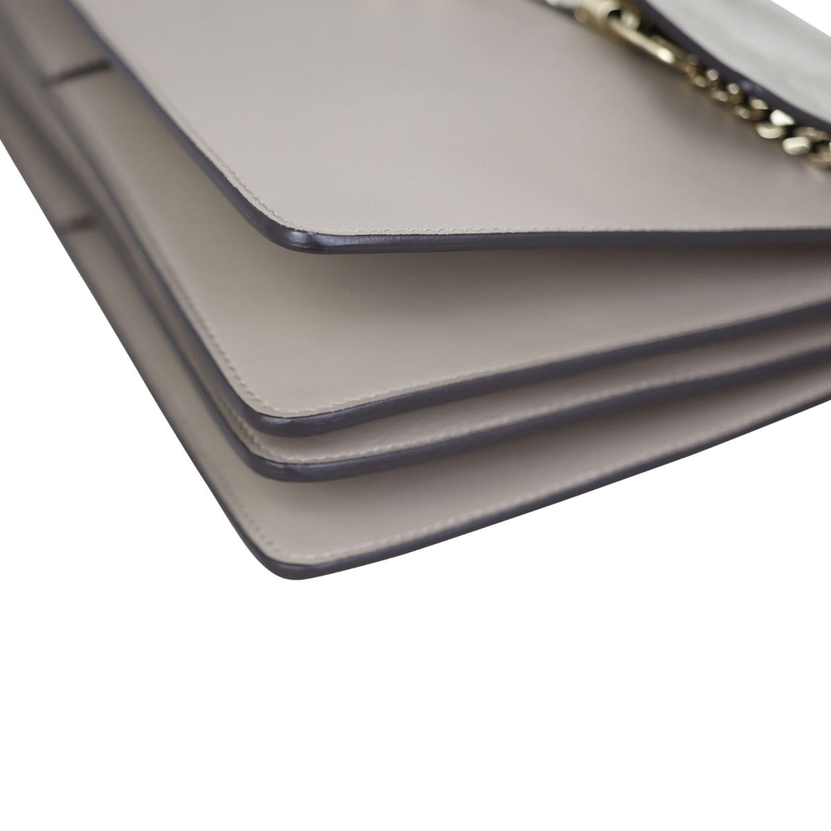 Chloe Faye Medium Corner Closeup