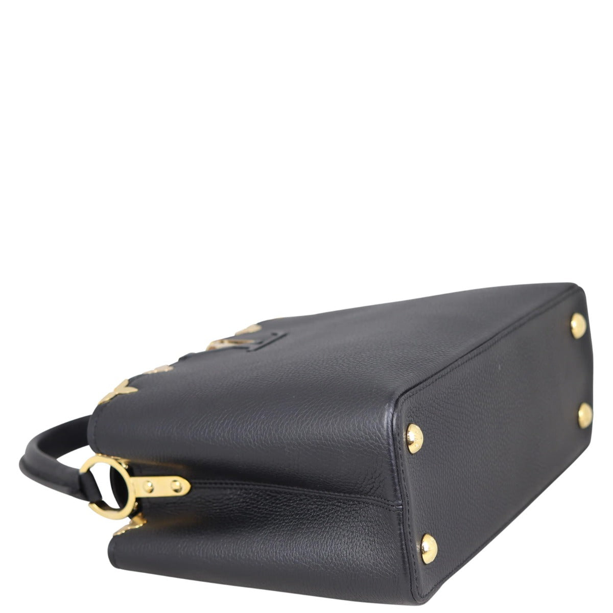 Louis Vuitton Capucines MM (black) Corner Distance