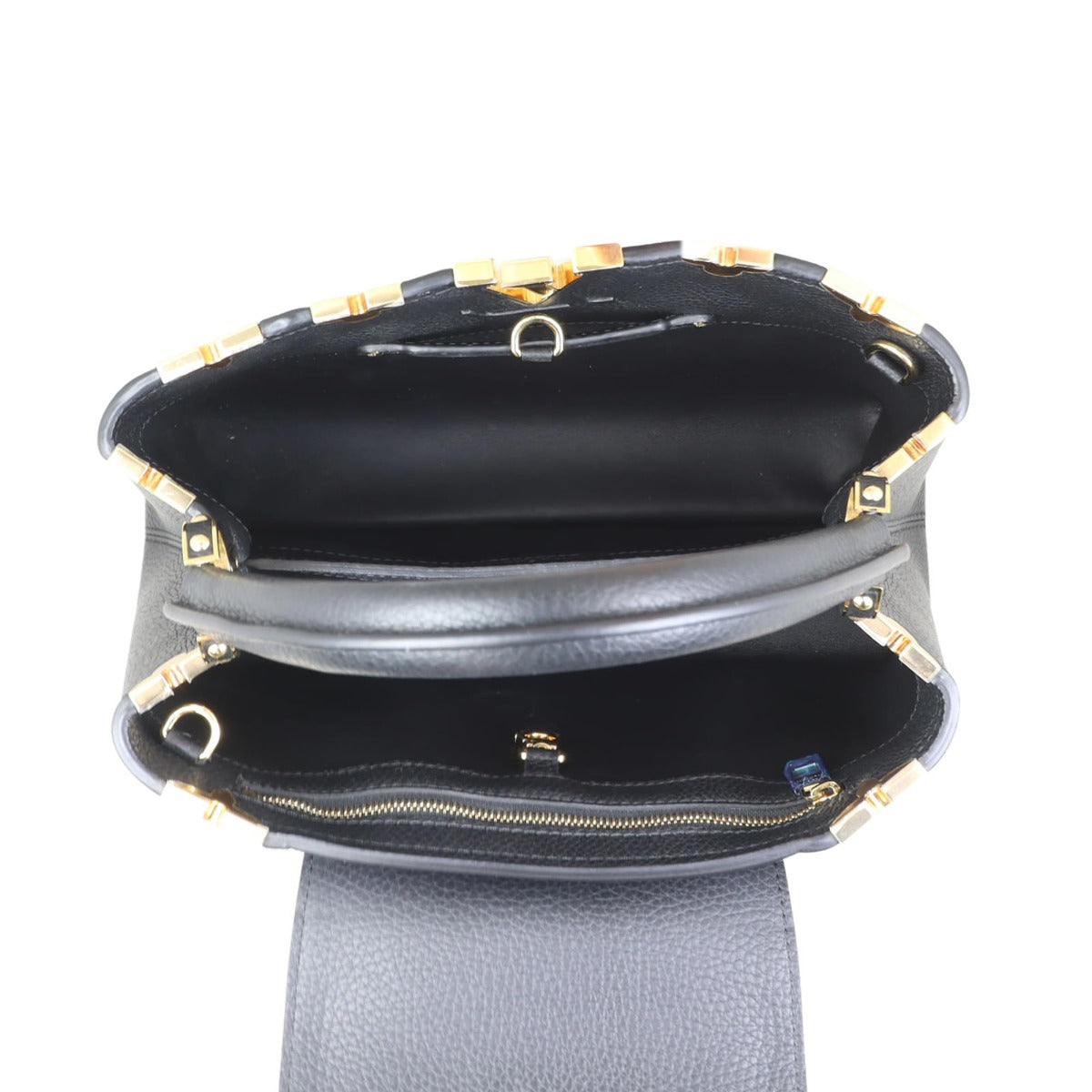 Louis Vuitton Capucines MM (black) Interior