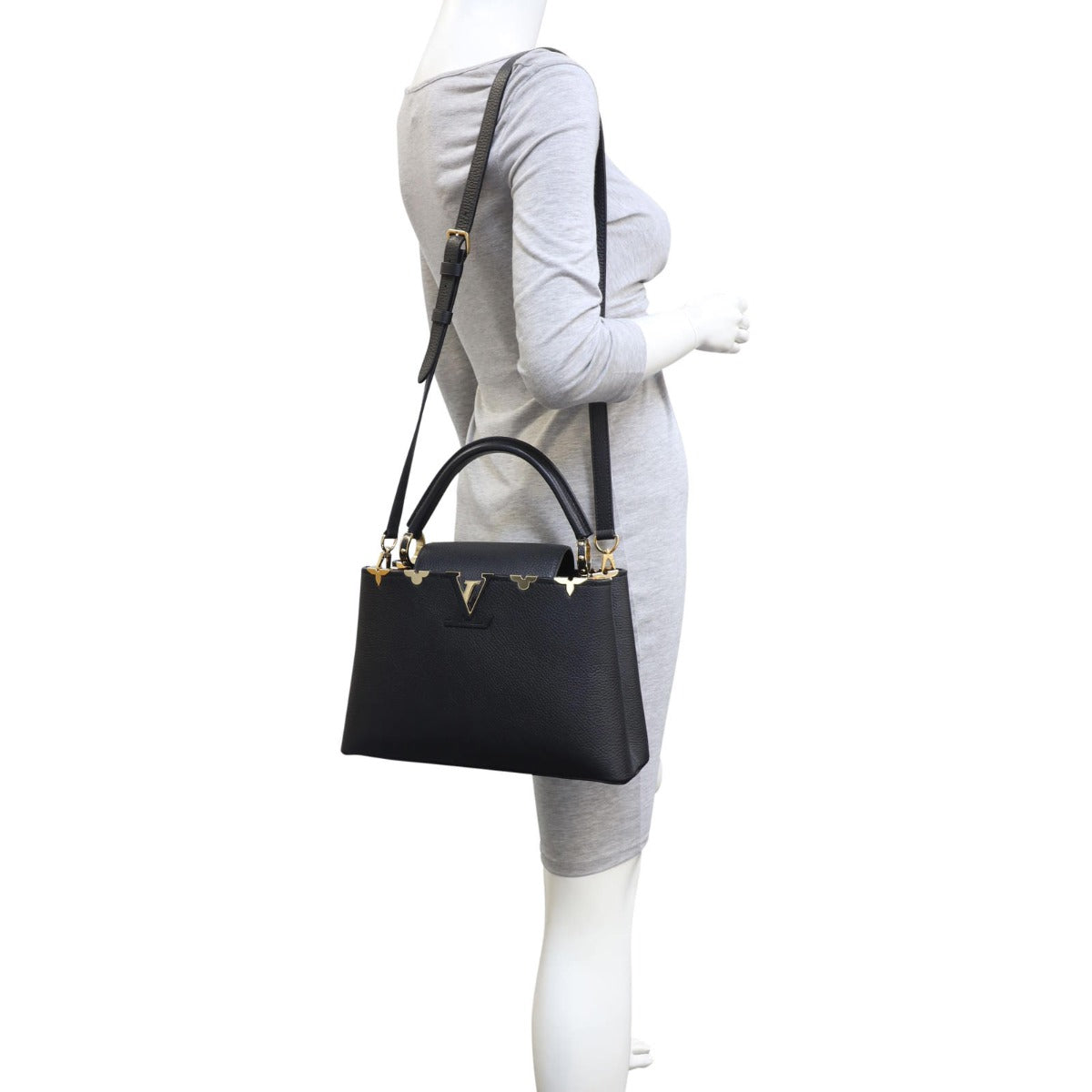 Louis Vuitton Capucines MM (black) Mannequin
