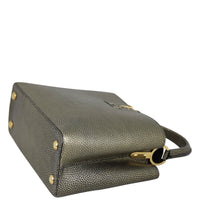 Louis Vuitton Capucines MM (gold) Corner Distance