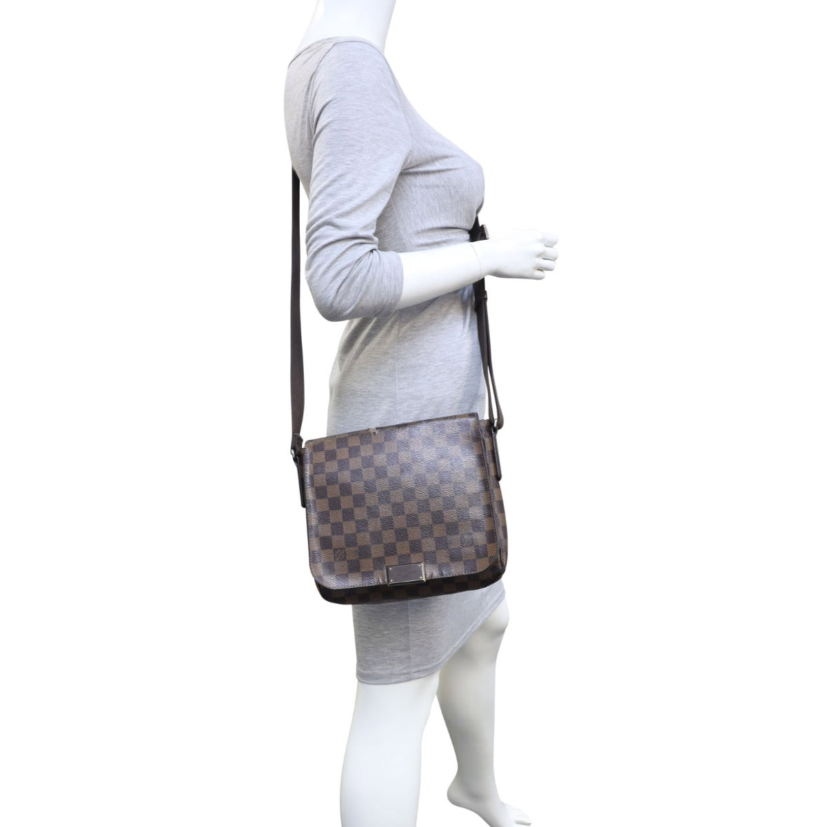 Louis Vuitton District PM Damier Ebene Mannequin