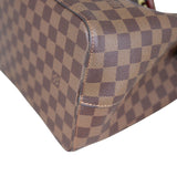 Louis Vuitton NeoNoe Monogram Corner Closeup