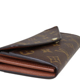 Louis Vuitton Sarah Wallet Monogram Corner Closeup