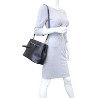 Gucci Bright Bite Tote Mannequin