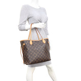 Louis Vuitton Neverfull MM Monogram Mannequin