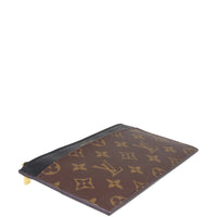 Louis Vuitton Slim Purse Monogram Corner Distance