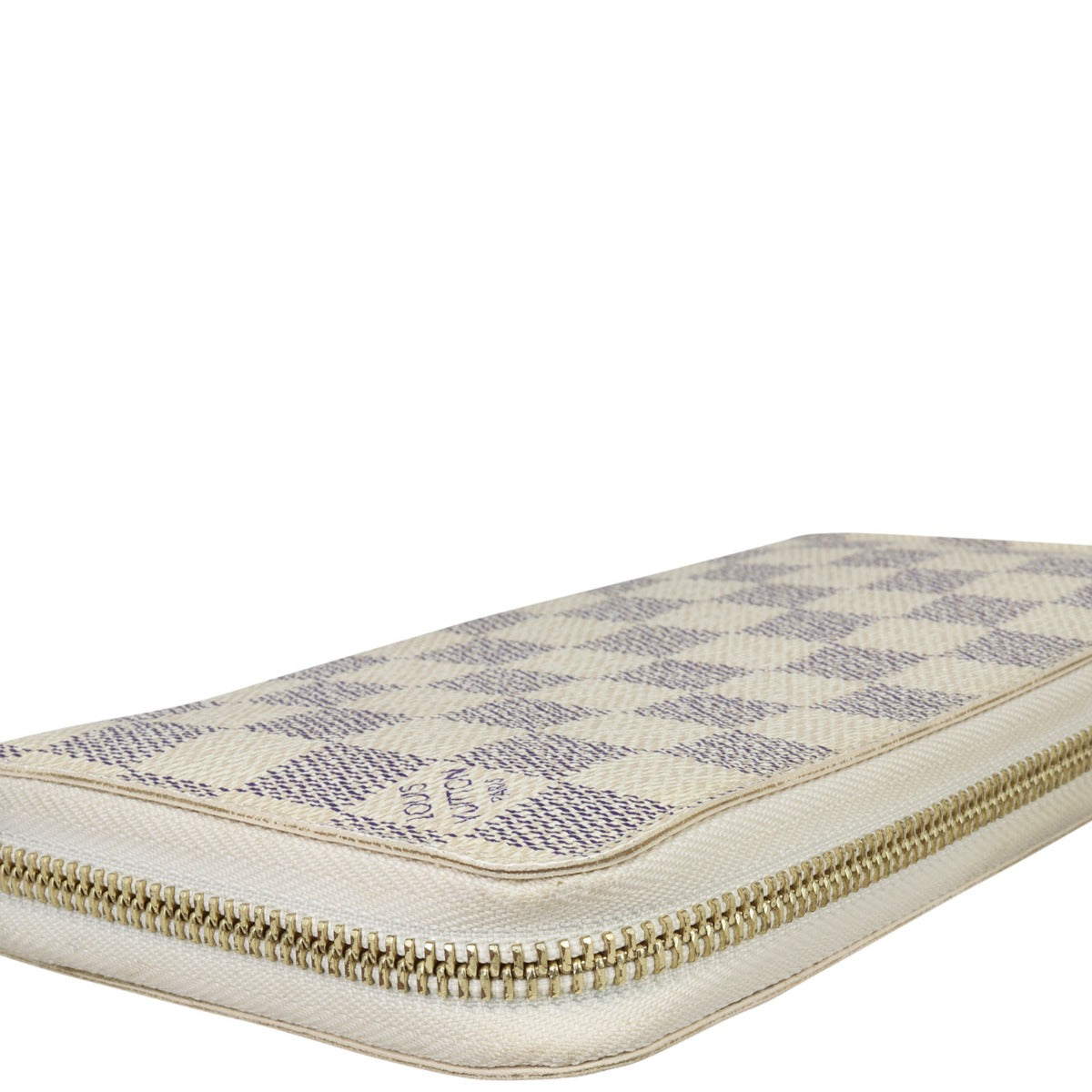 Louis Vuitton Zippy Wallet Damier Azur Corner Closeup