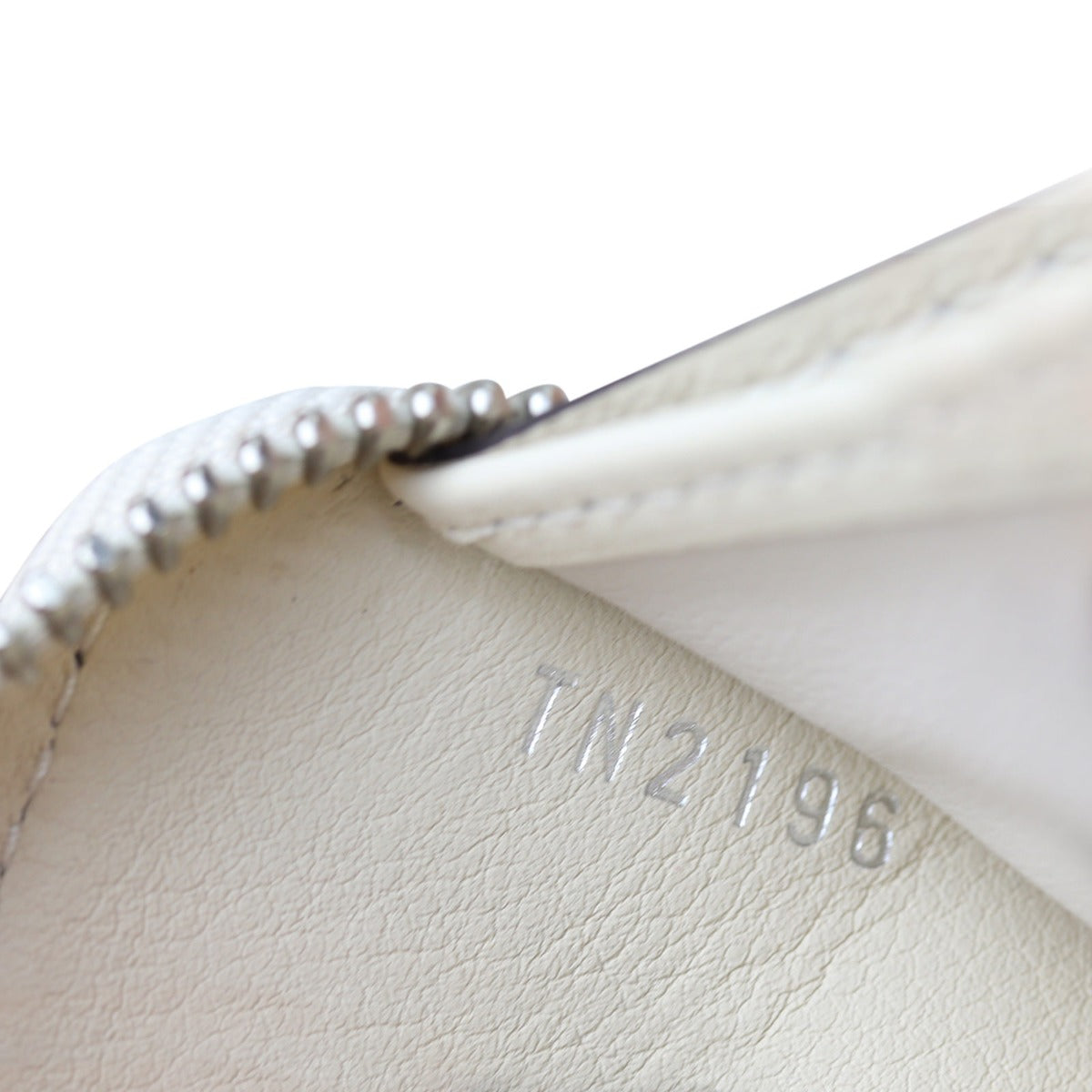 Louis Vuitton Zippy Wallet Mahina Date Code