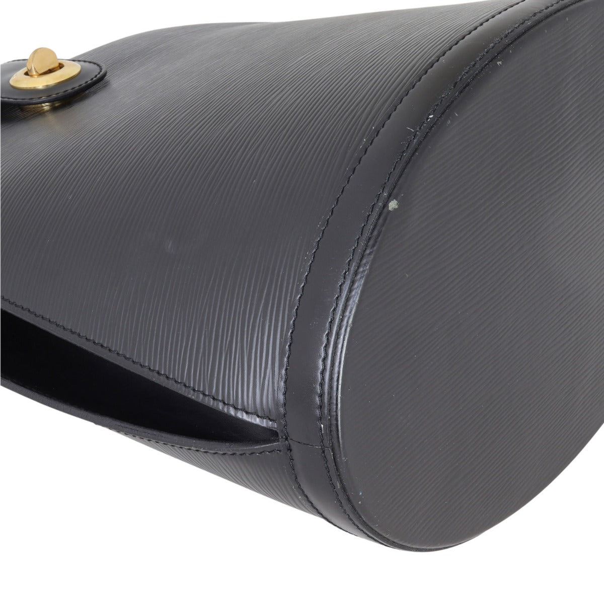 Louis Vuitton Cluny Epi Corner Closeup