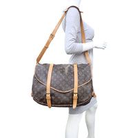 Louis Vuitton Saumur 43 Monogram Mannequin