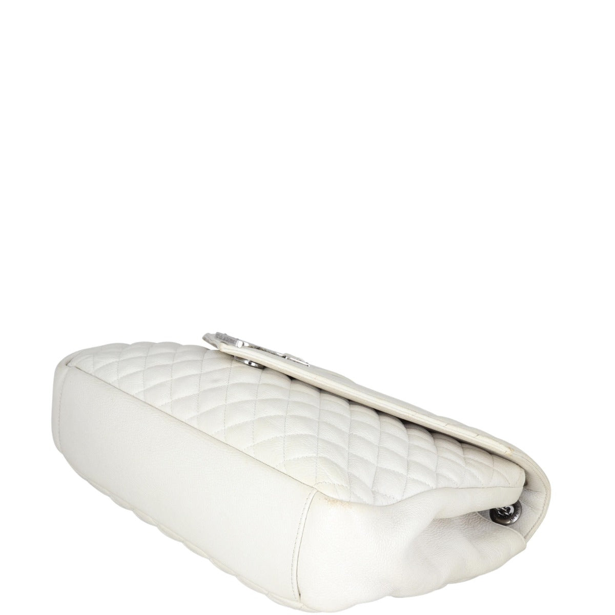 Saint Laurent Triquilt Envelope Monogram Corner Distance