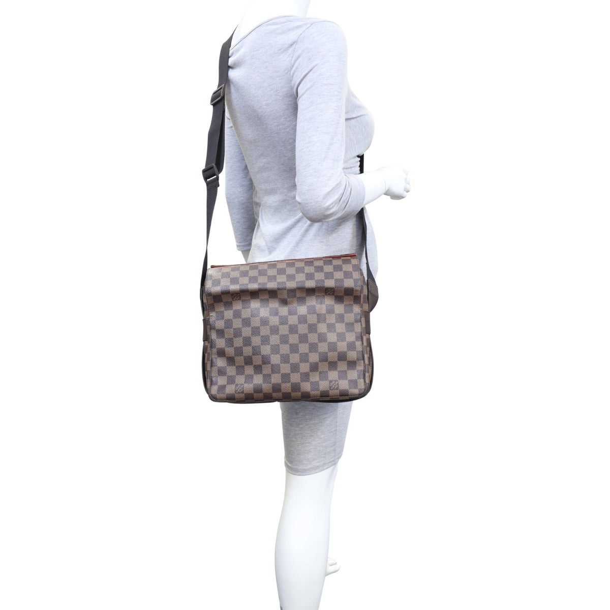 Louis Vuitton Naviglio Messenger Damier Ebene Mannequin