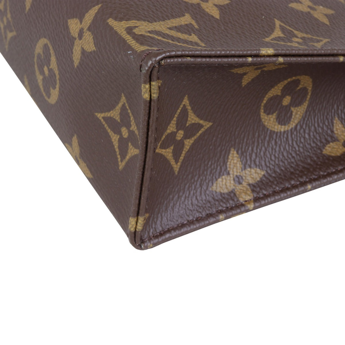 Louis Vuitton Toiletry Pouch 19 Monogram Corner Closeup