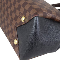 Louis Vuitton Brittany Damier Ebene Corner Closeup