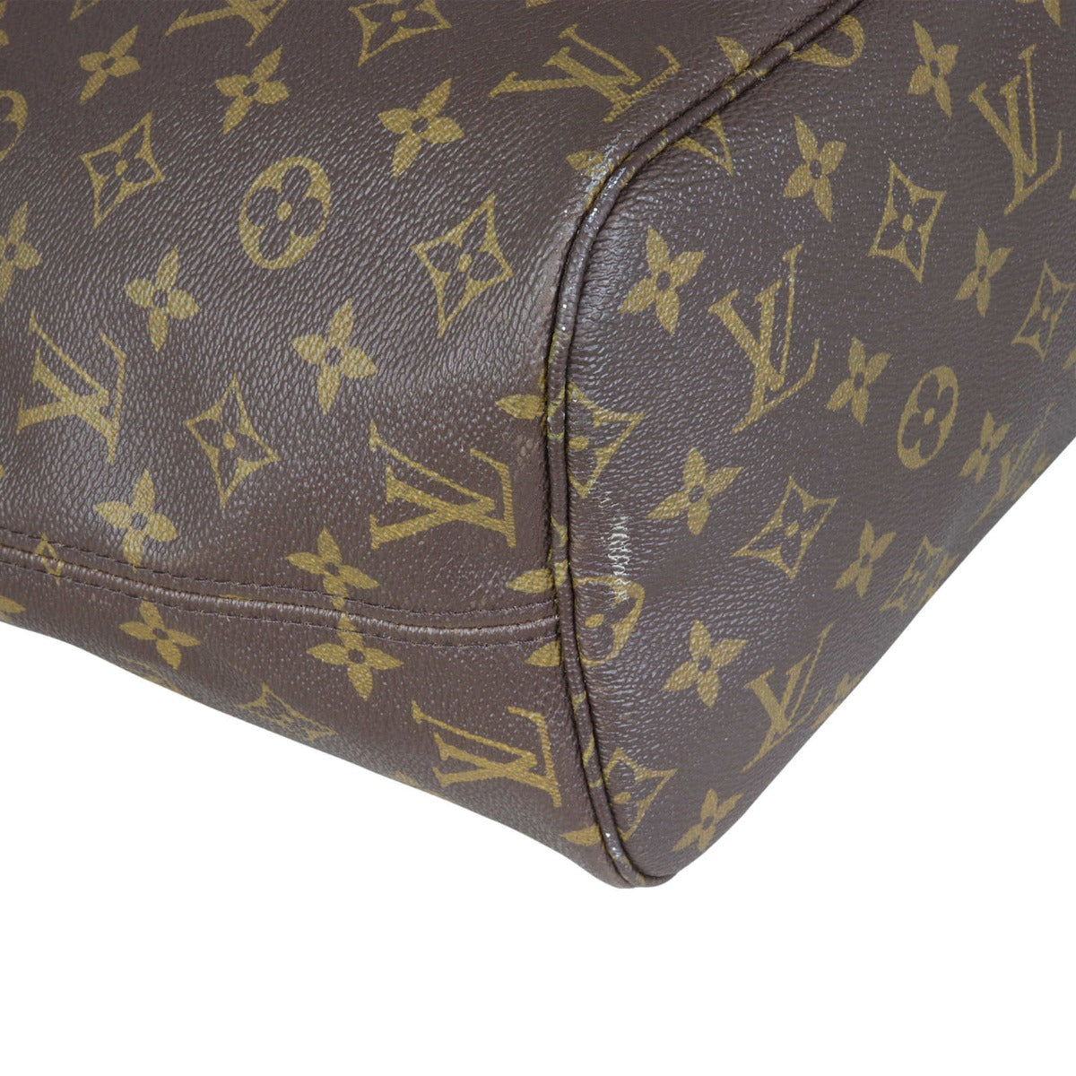 Louis Vuitton Neverfull MM Monogram Corner Closeup