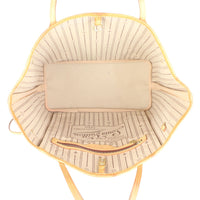 Louis Vuitton Neverfull MM Monogram Interior