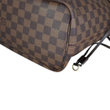 Louis Vuitton Neverfull MM Damier Ebene Corner Closeup