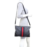 Gucci GG Supreme Messenger Mannequin