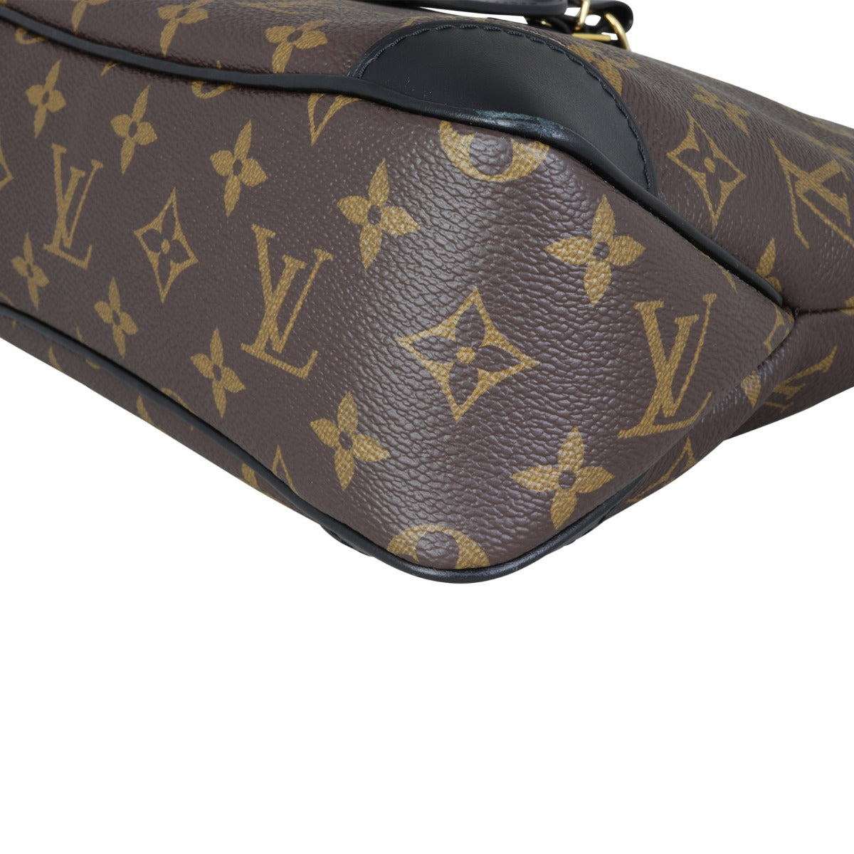 Louis Vuitton Odeon PM Monogram Corner Closeup