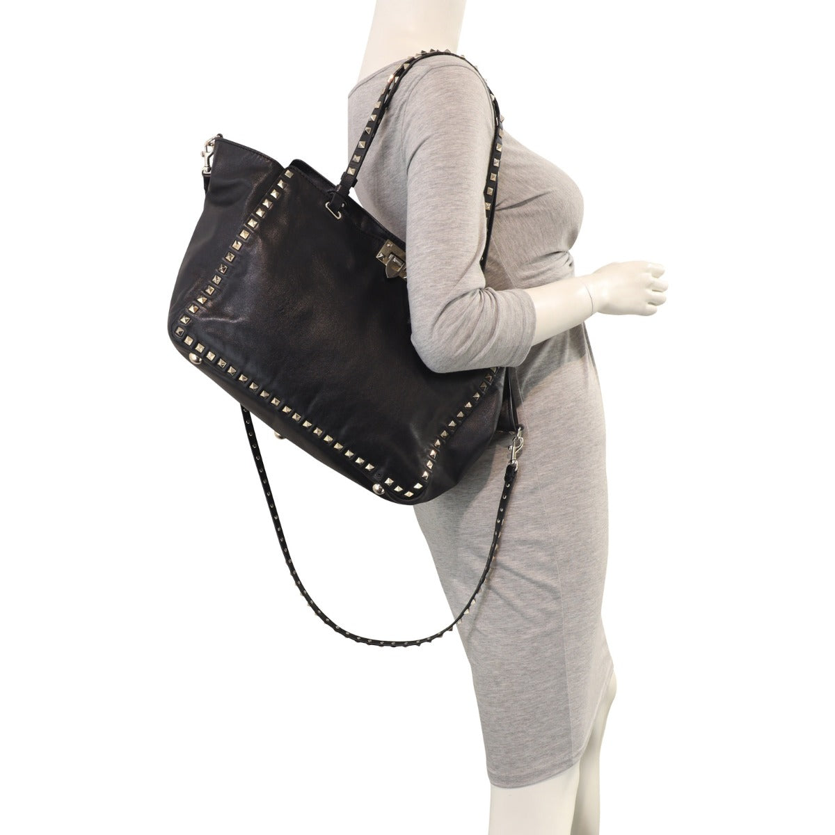 Valentino Rockstud Tote Medium Mannequin