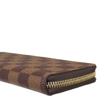 Louis Vuitton Clemence Wallet Damier Ebene Corner Closeup