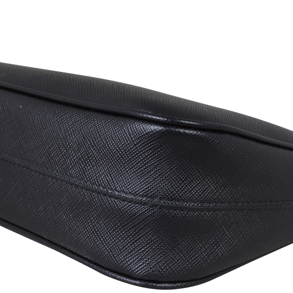 Prada Re-edition 2005 Saffiano Shoulder Bag Corner Closeup