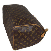 Louis Vuitton Speedy 35 Monogram Corner Distance