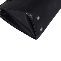 Louis Vuitton Madeleine GM Epi Corner Closeup