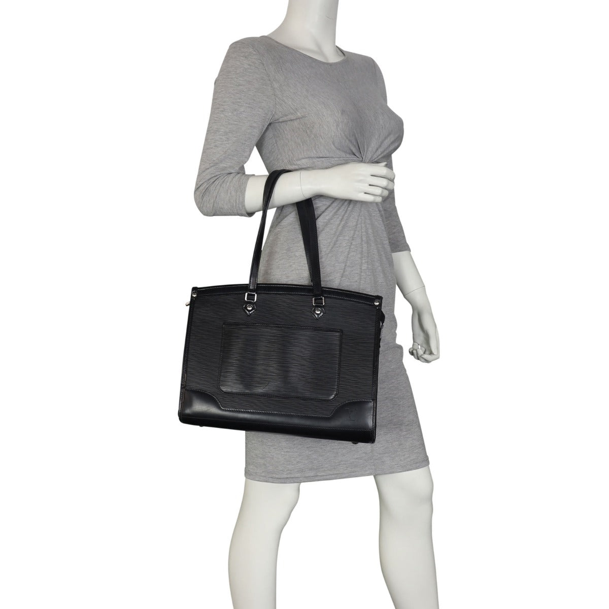 Louis Vuitton Madeleine GM Epi Mannequin