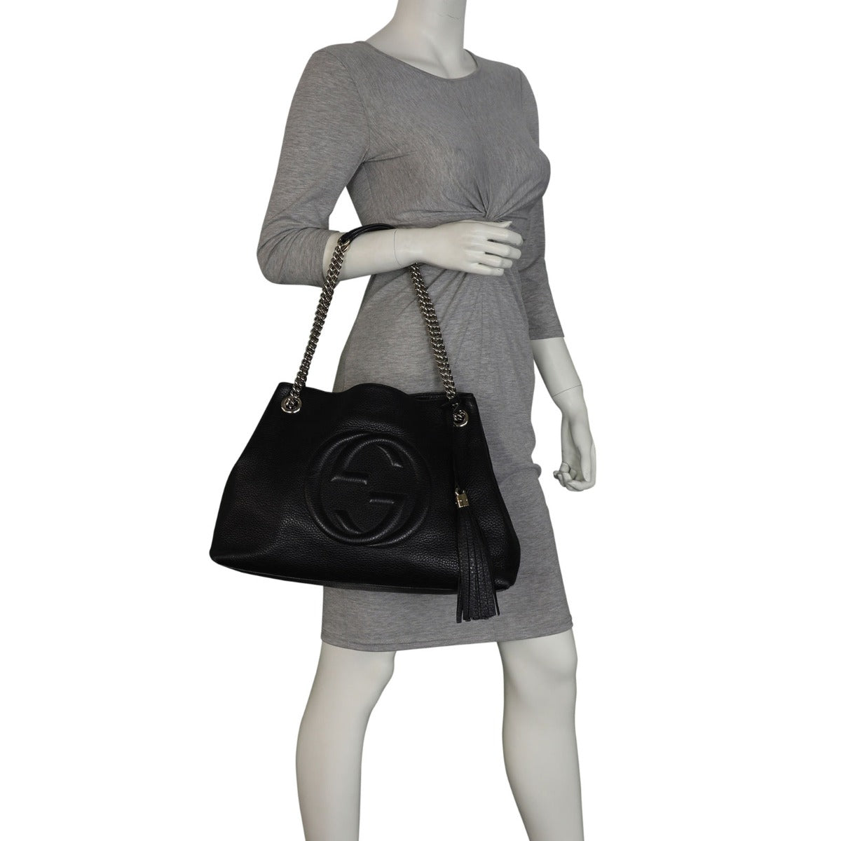 Gucci Soho Chain Shoulder Bag Medium Mannequin