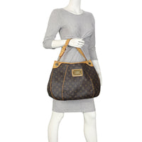 Louis Vuitton Galliera PM Monogram Mannequin