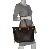 Louis Vuitton Neverfull MM Monogram Mannequin