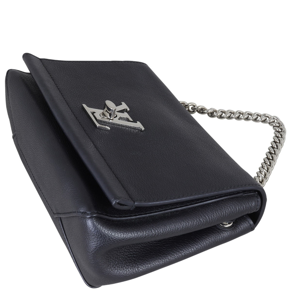 Louis Vuitton Lockme II BB Corner Distance