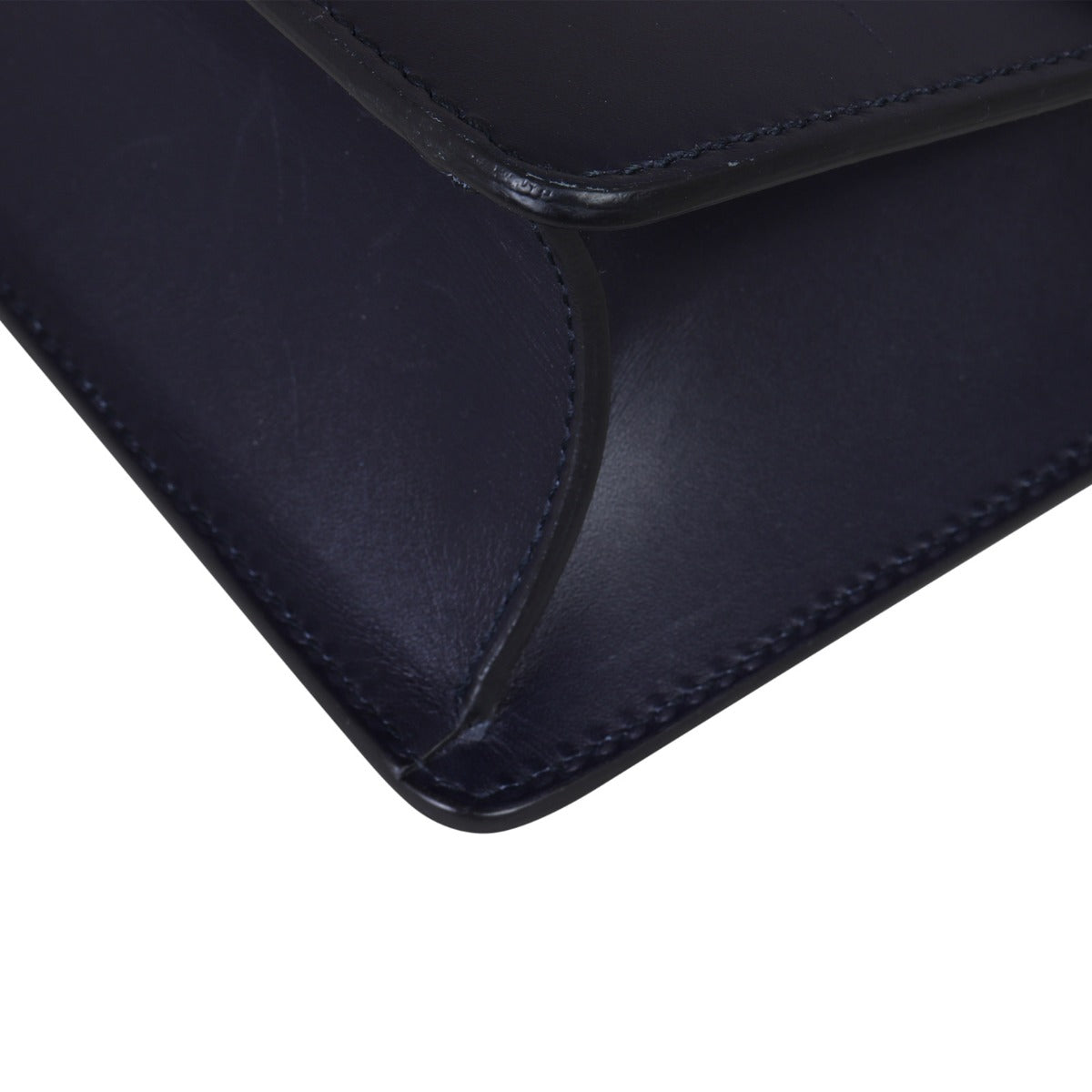 Gucci Sylvie Mini Chain Bag Corner Closeup