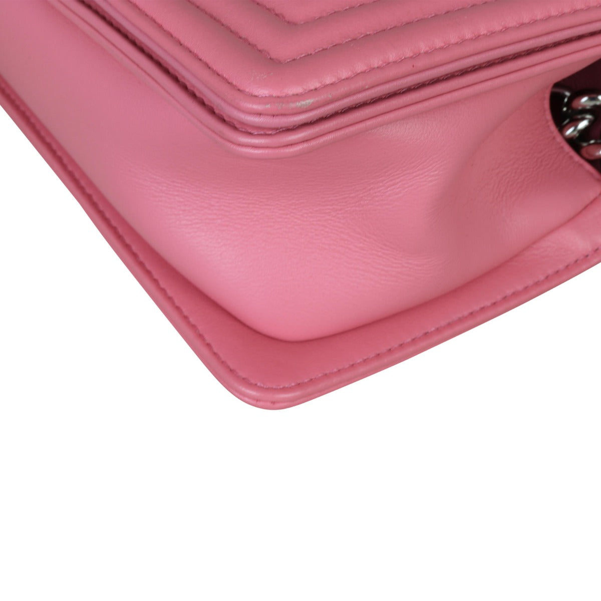 Chanel Boy Chevron Old Medium Corner Closeup