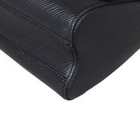 Louis Vuitton Twist MM Epi Corner Closeup