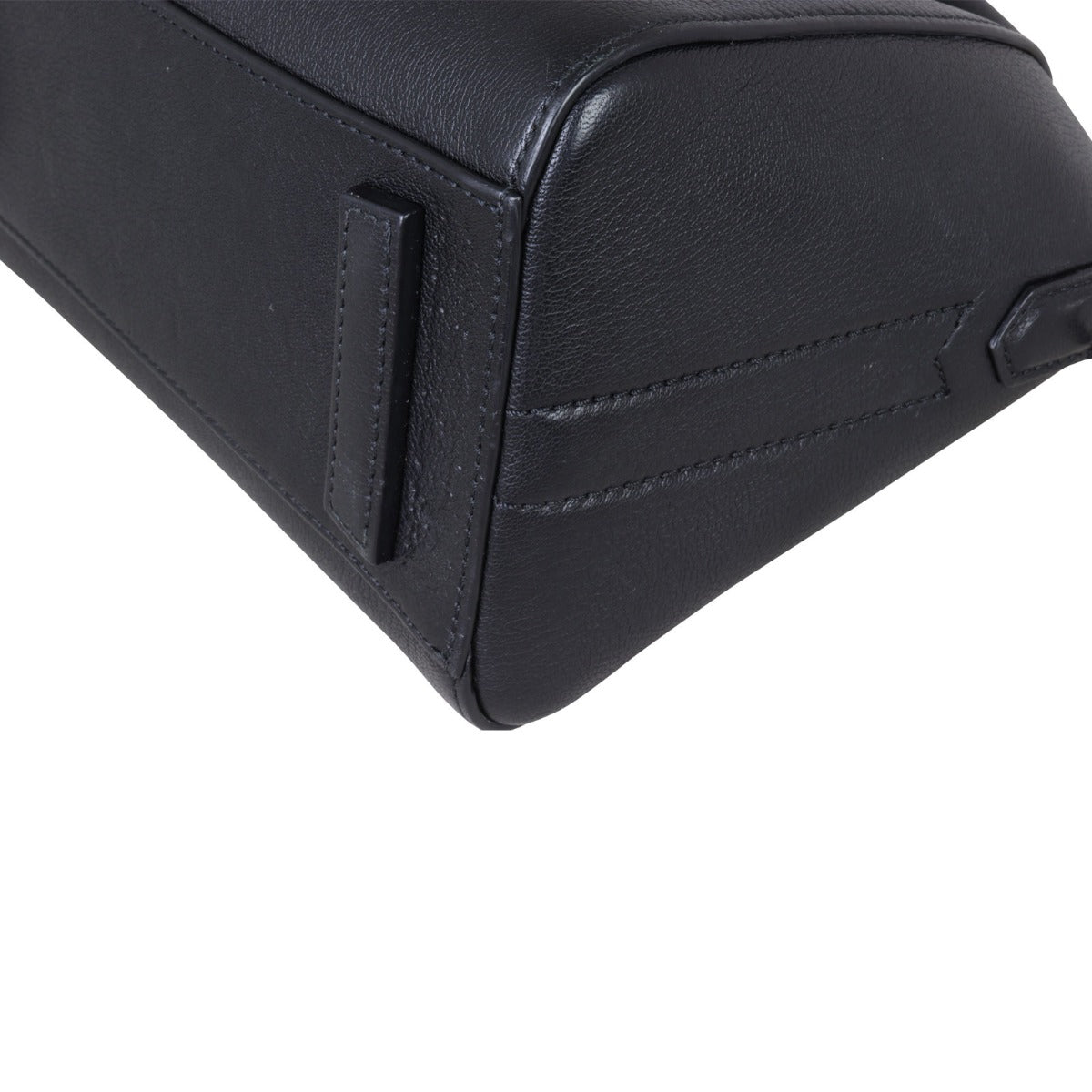 Givenchy Antigona Mini Corner Close Up
