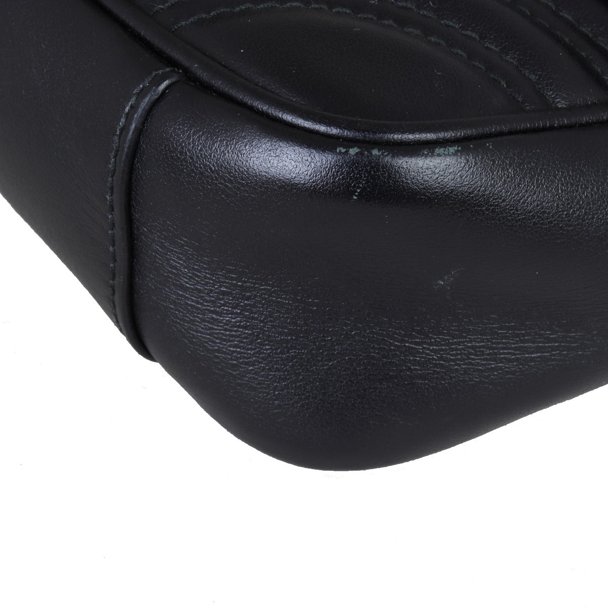 Gucci GG Marmont Matelasse Small Shoulder Bag Close Corner