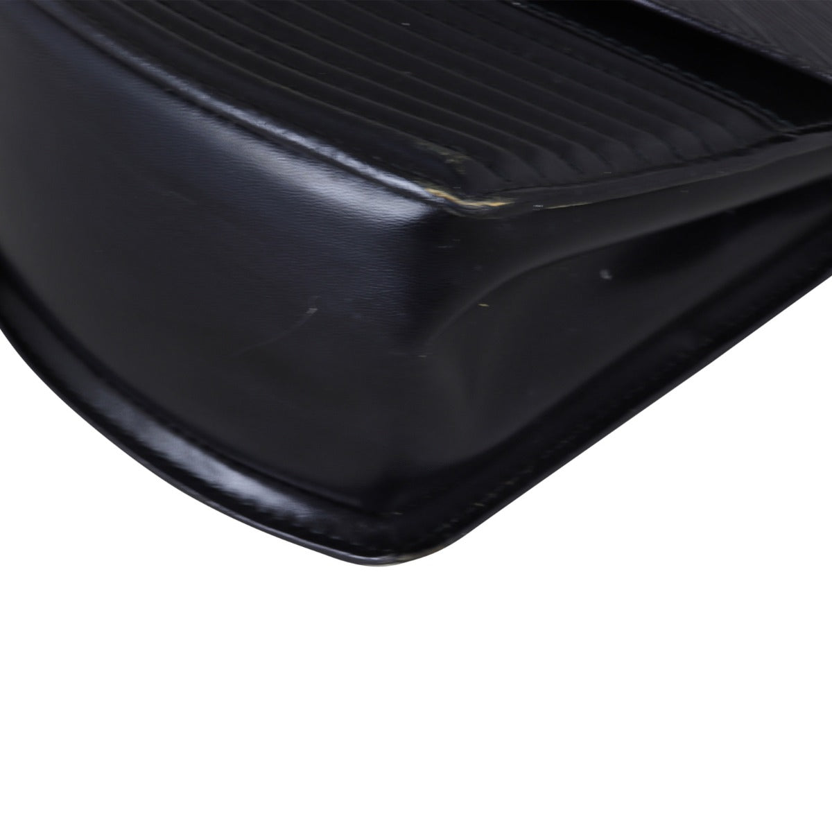 Louis Vuitton Tilsitt Epi Corner Close Up